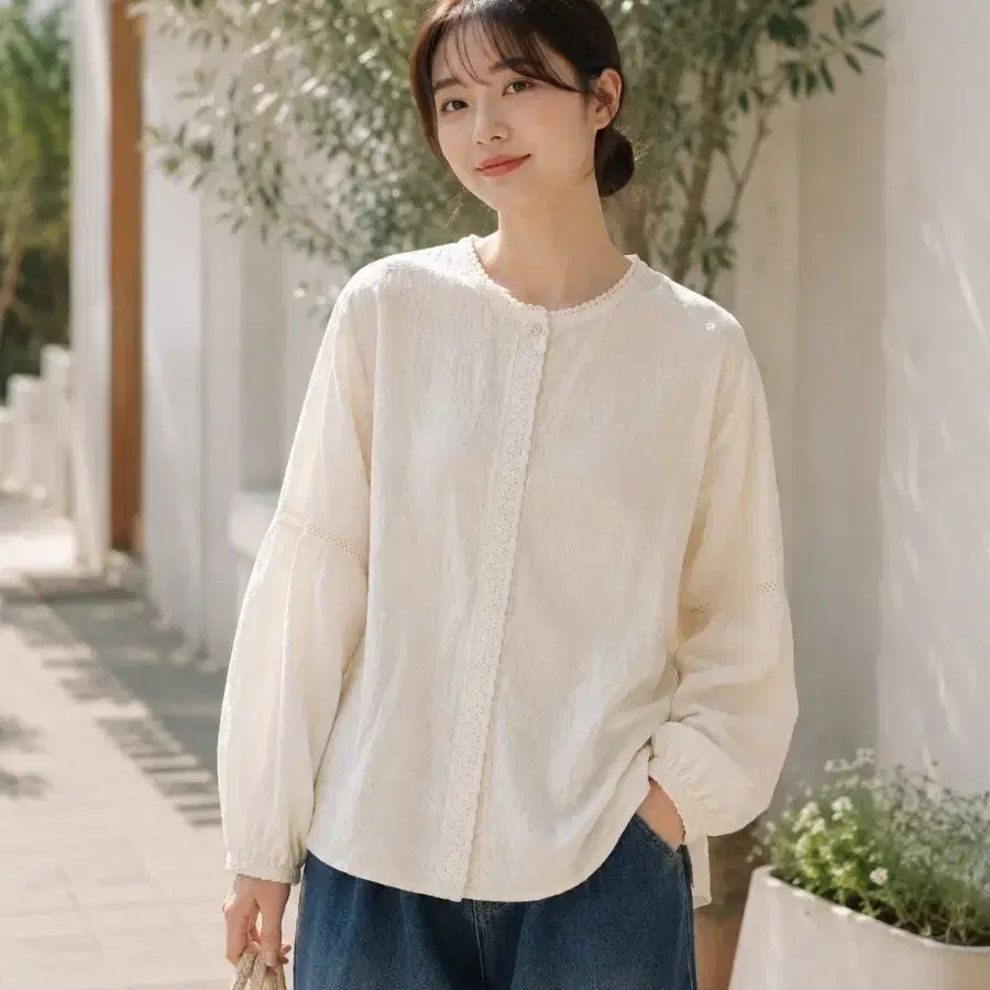 아이보리 레이스 블라우스