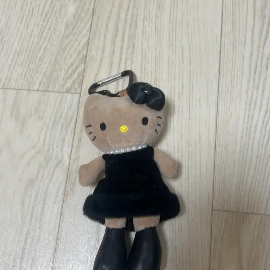 롱태닝키티 인형 키링