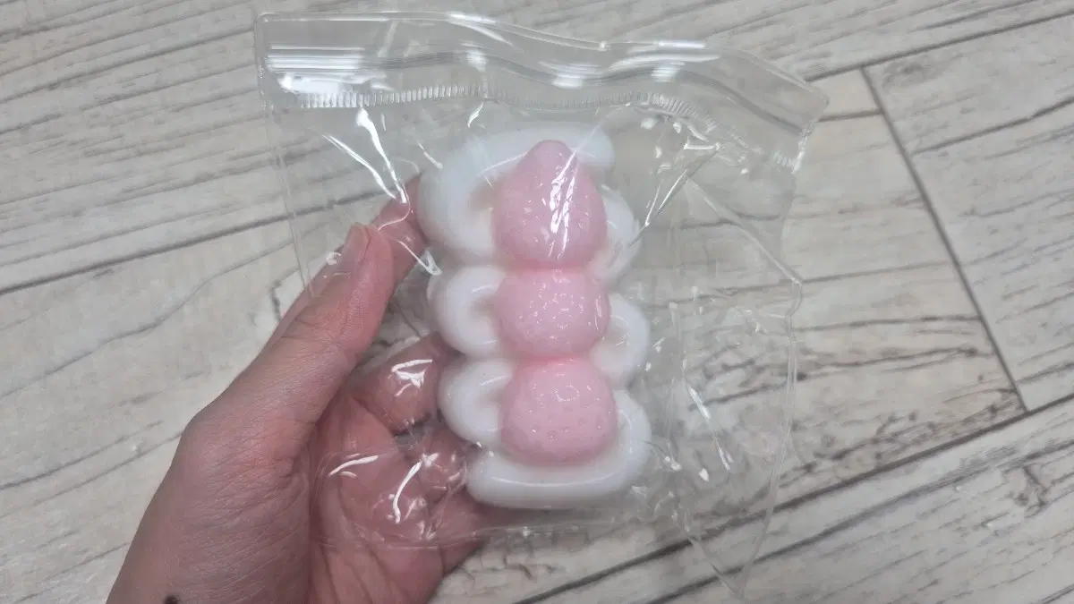알리 딸기 말랑이