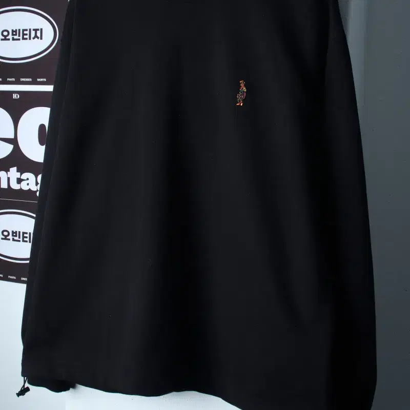 (M-XL) 파르티멘토 맨투맨 티셔츠 스몰로고 블랙 올드스쿨-H38049