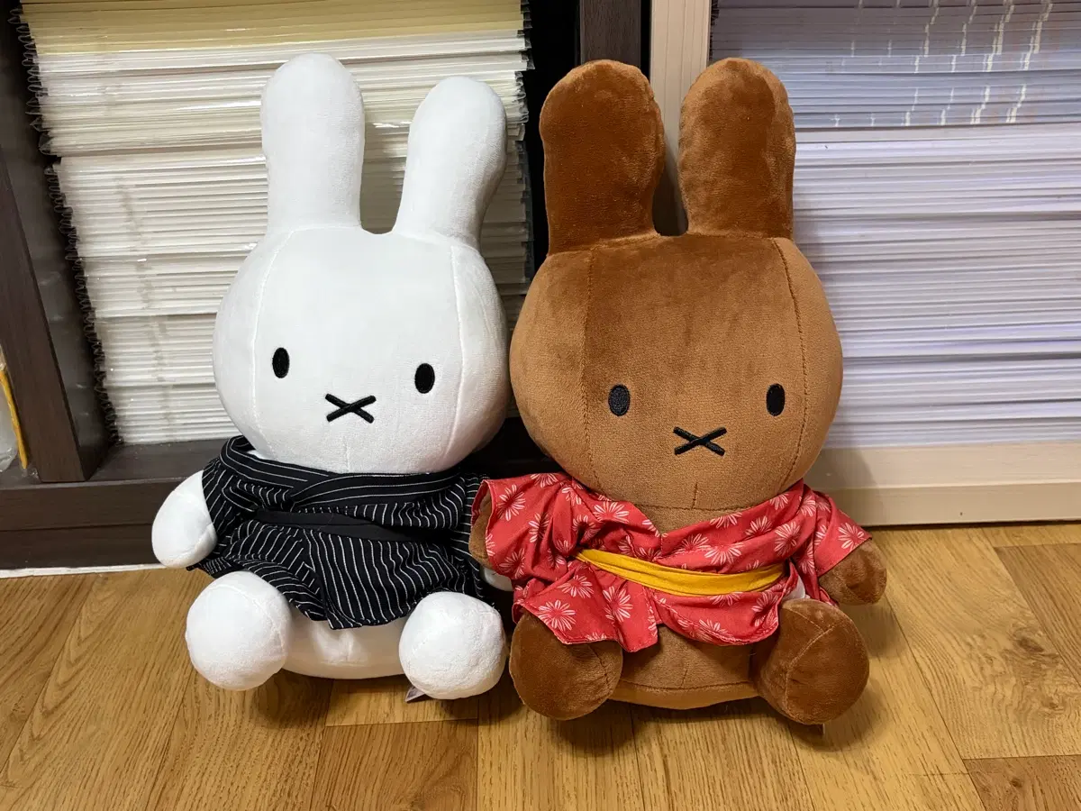 미피 인형 세트 (블랙/화이트)+(레드/화이트)