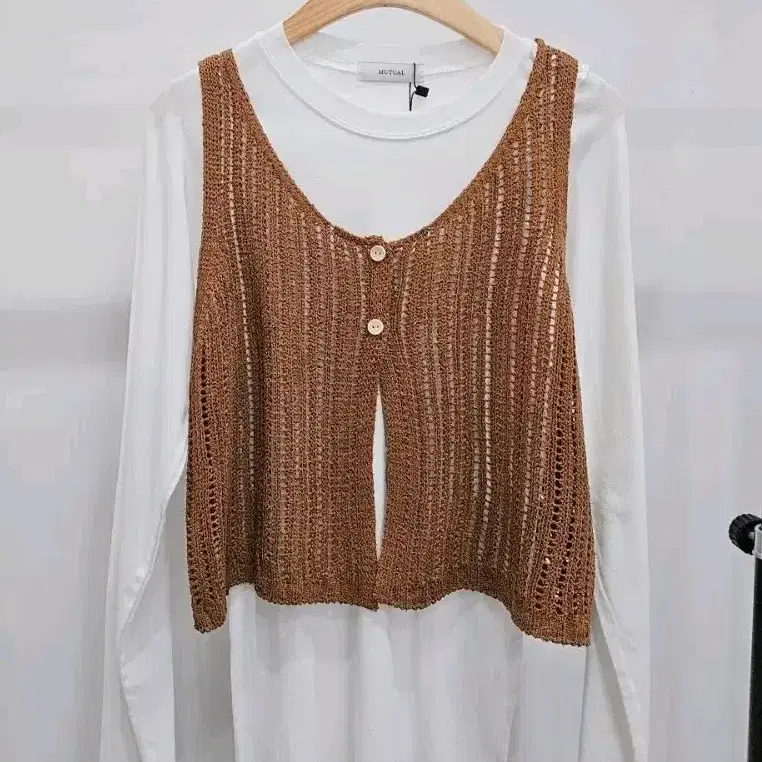 새제품 니트 조끼 브라운