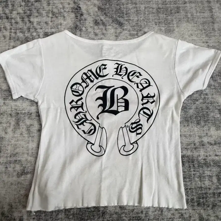 크롬하츠 반팔 bella babyt-shirt