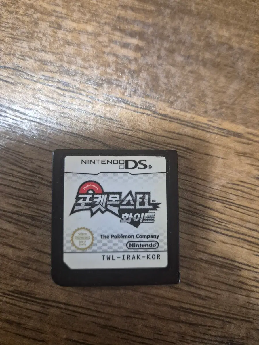 닌텐도 DS 포켓몬스터 화이트