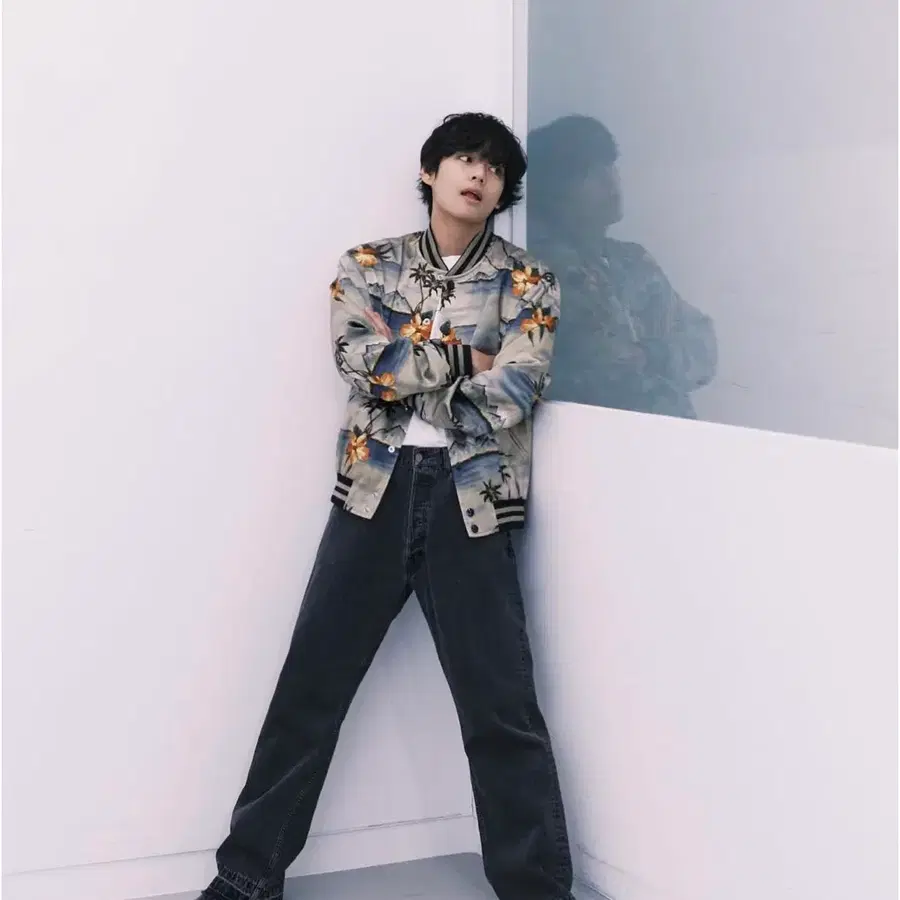 셀린느 23S/S 볼케이노 프린트 테디자켓