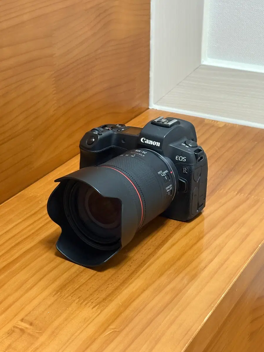 캐논 EOS R + RF 24-105mm F4-7.1 IS STM 렌즈 세트 판매합니다