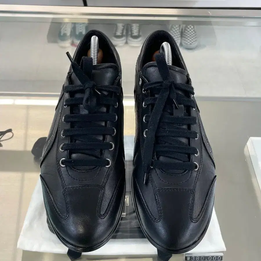SALVATORE FERRAGAMO 살바토레 페레가모 가죽 스니커즈 - Men (4901)