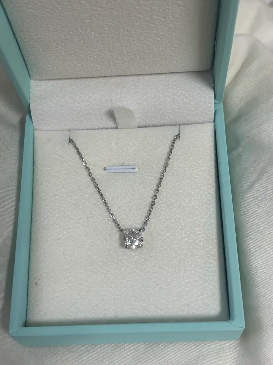 18k 랩다이아 1캐럿 목걸이 새상품 igi