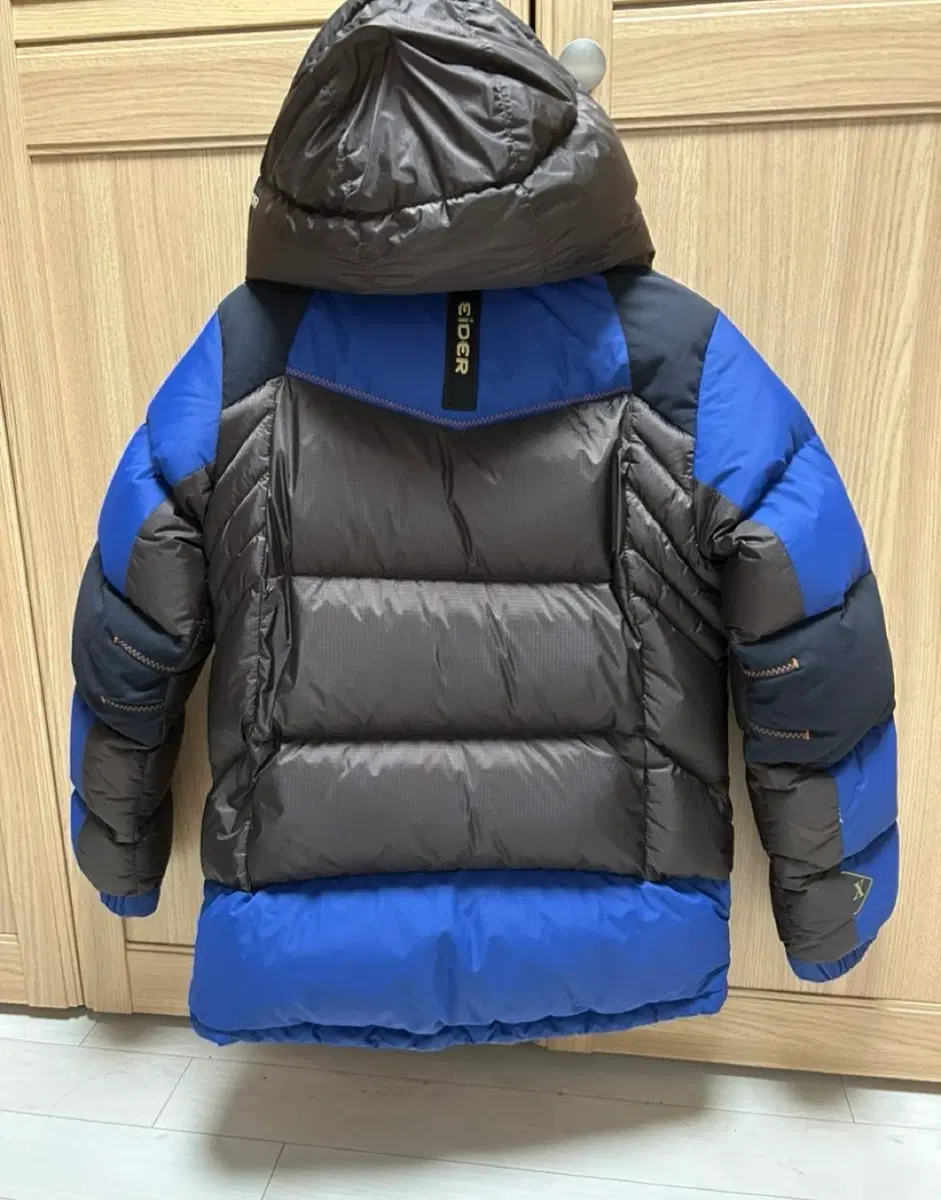 아이더 제니엄 패딩 M