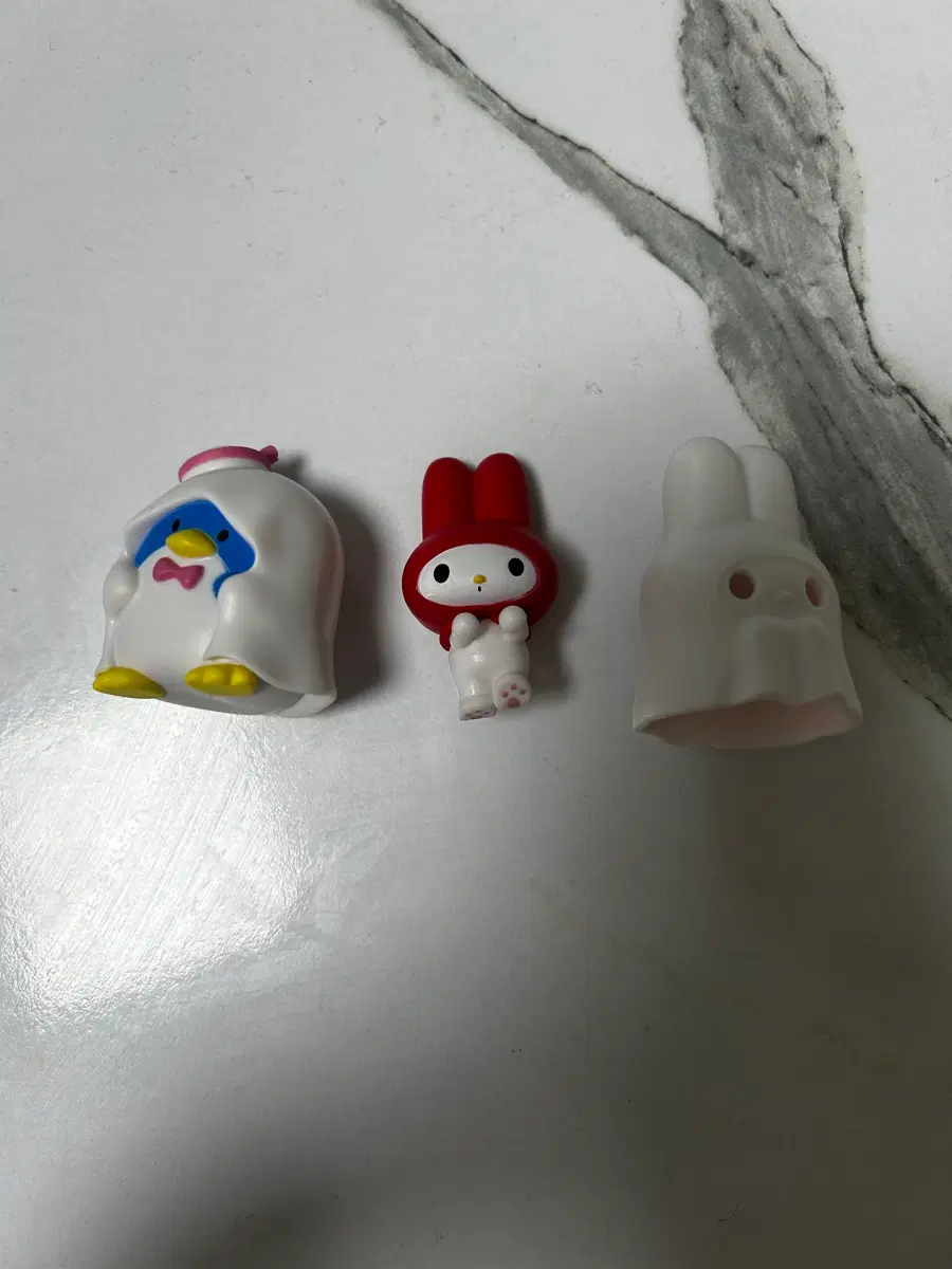 산리오 유령 가챠 마이멜로디, 턱시도샘