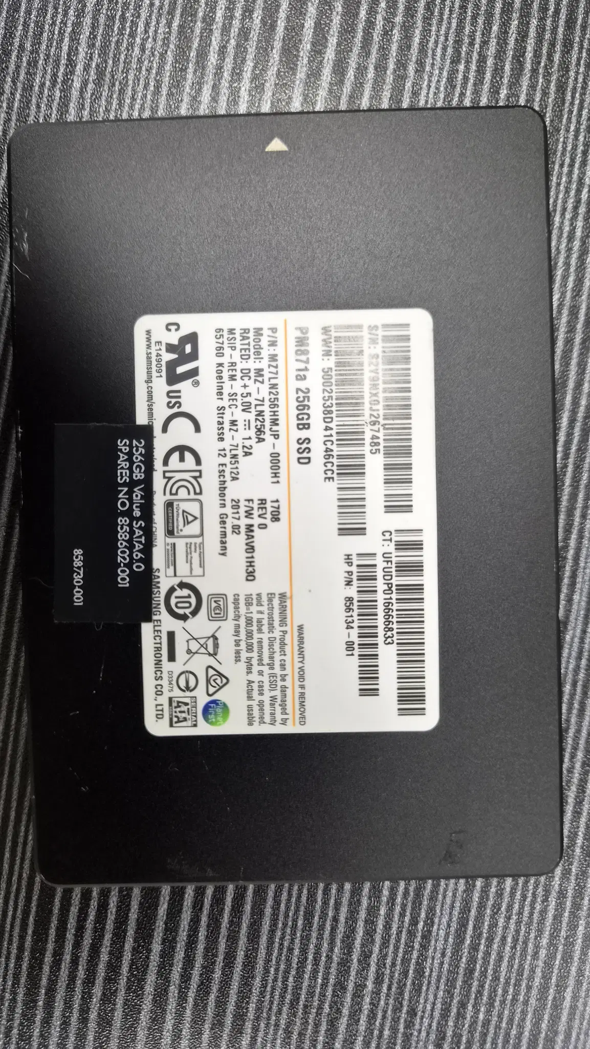 [무료배송] 삼성전자 PM871a 256GB SATA 2.5인치 SSD 정상작동