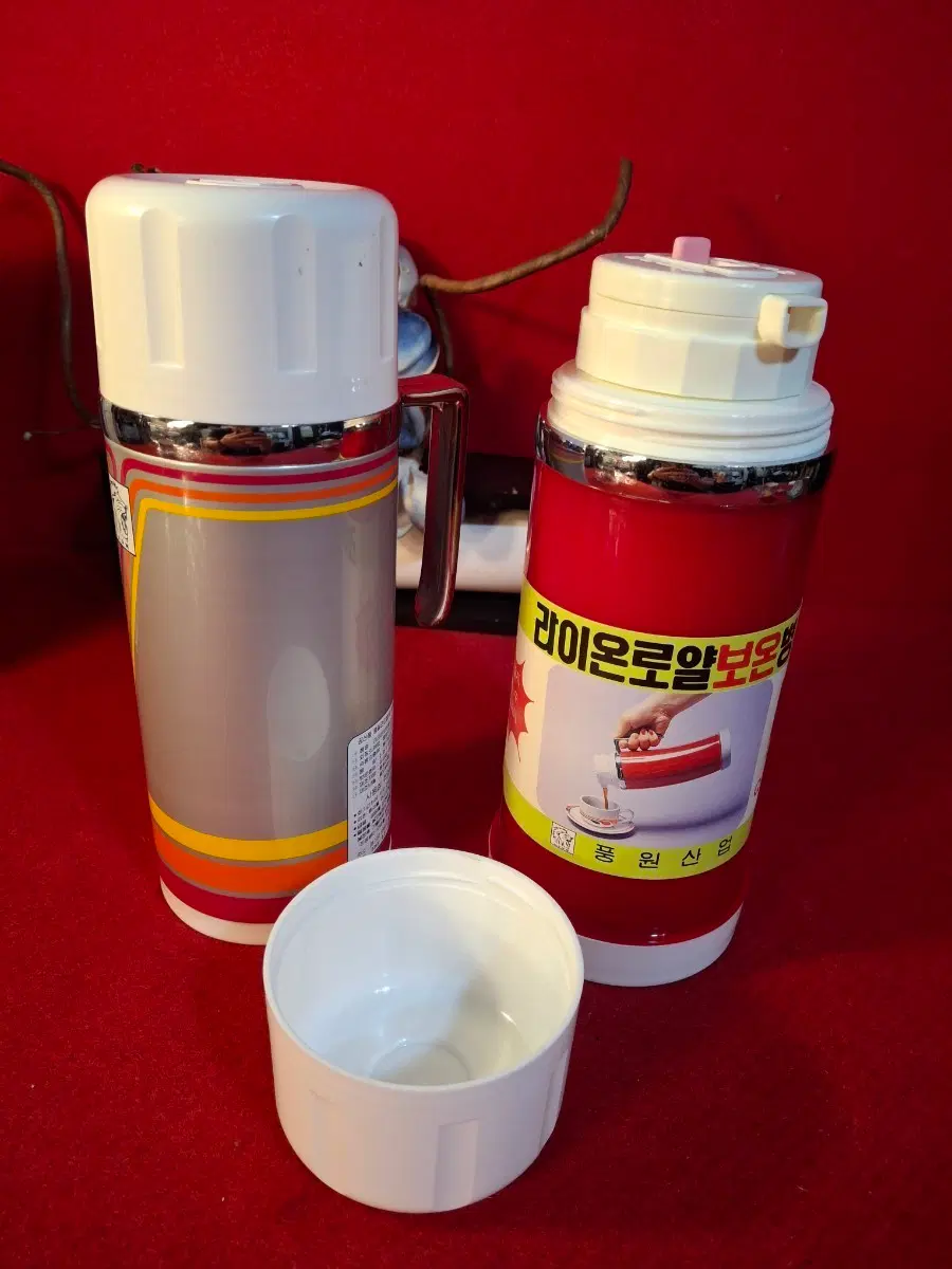 80년대 미사용 라이온 보온병 2점