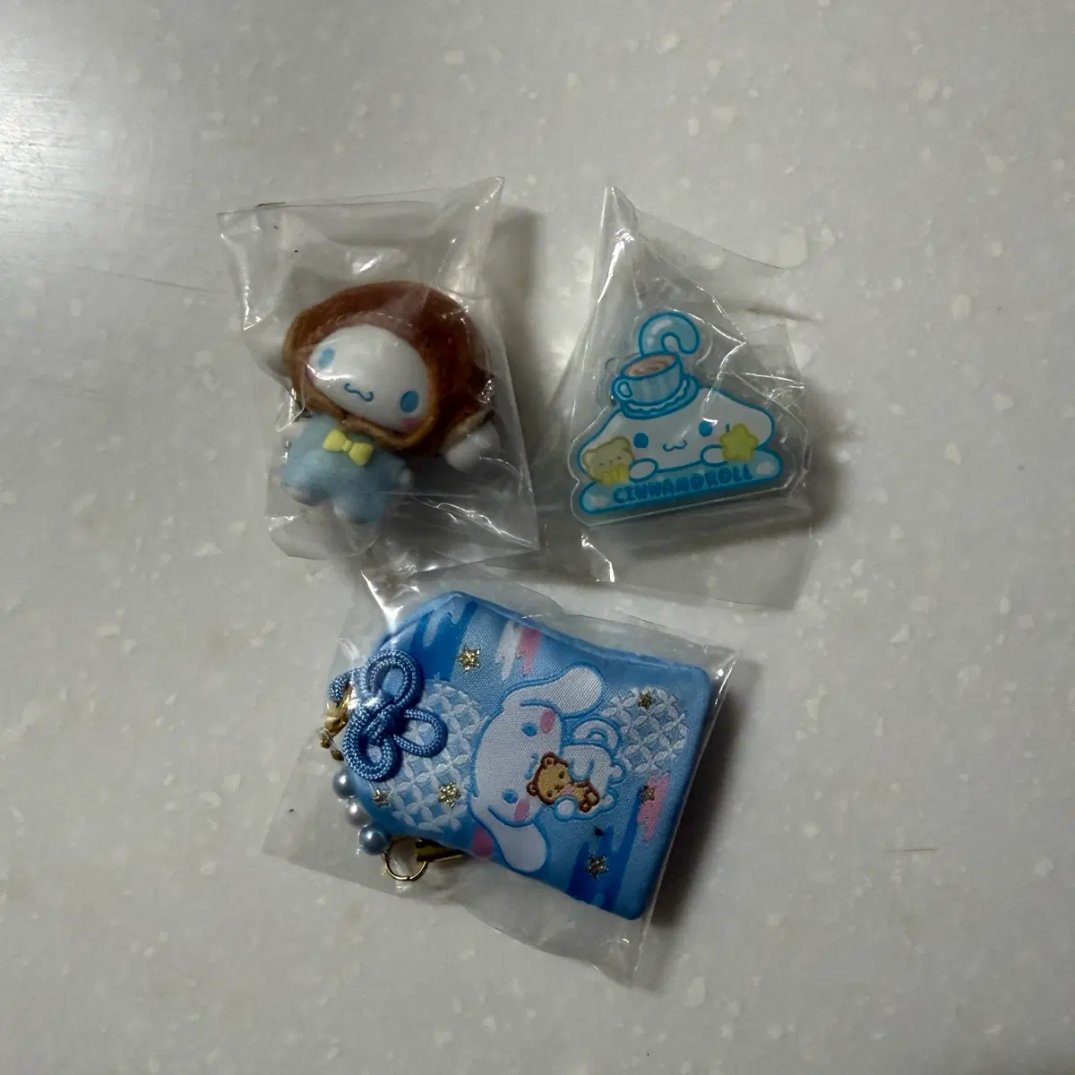 산리오 시나모롤 오마모리 치빗토모 도리야끼 키링 아트릴 집게 가챠 세트 판매 sanrio