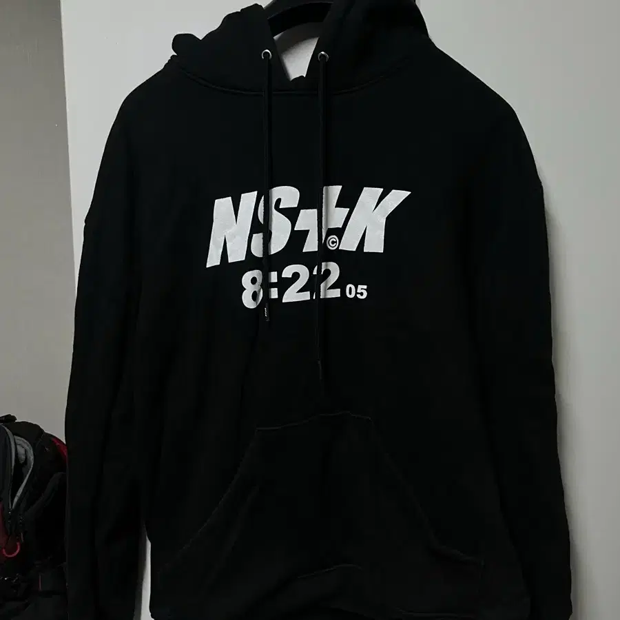 네스티킥 검정 후드티 팝니다
