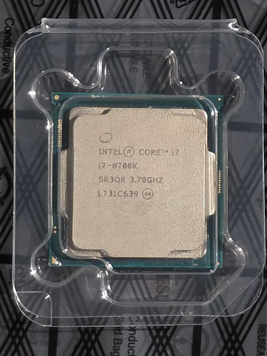 인텔 코어 i7-8700K CPU