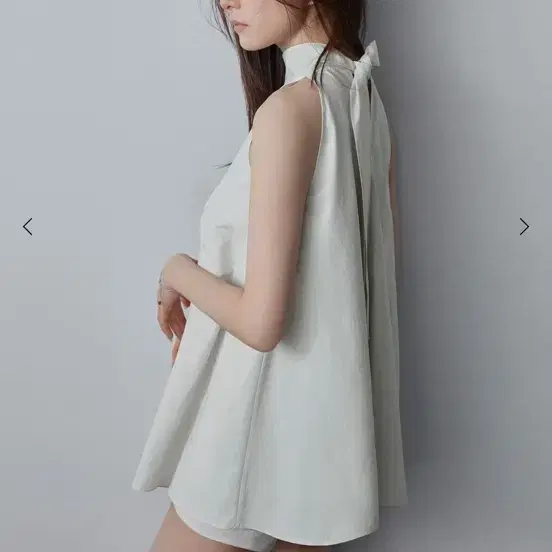 sie 시에 벨린 홀터넥 타이 블라우스 파우더민트 S