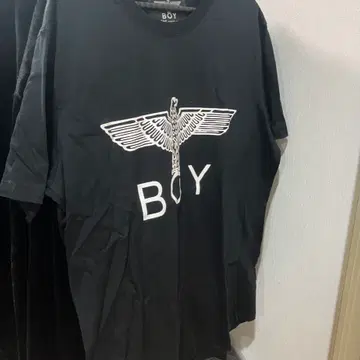 出して見えるロンドン Tシャツ ティー 衣料品 boy london パブリック