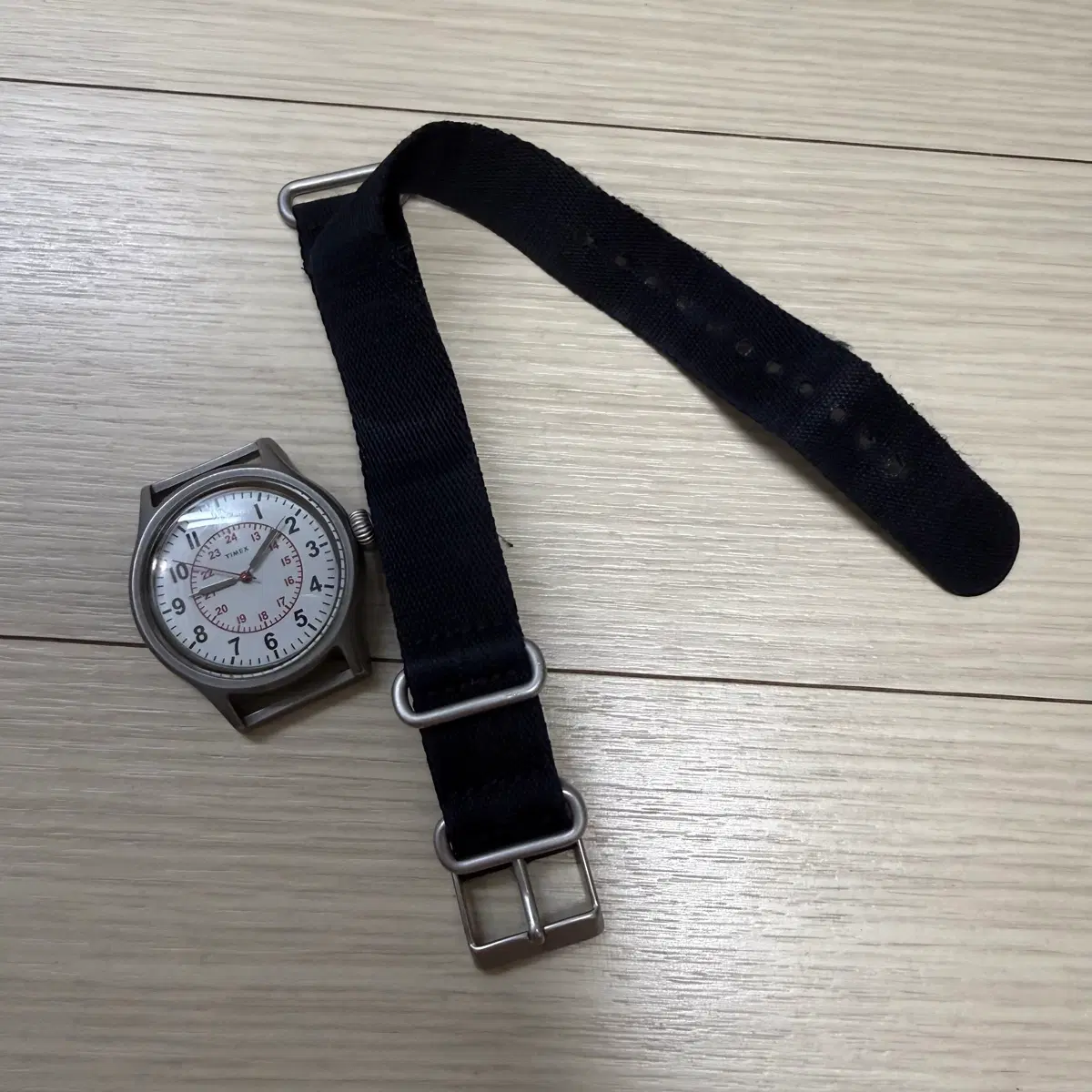 나이젤카본 x timex 오피서