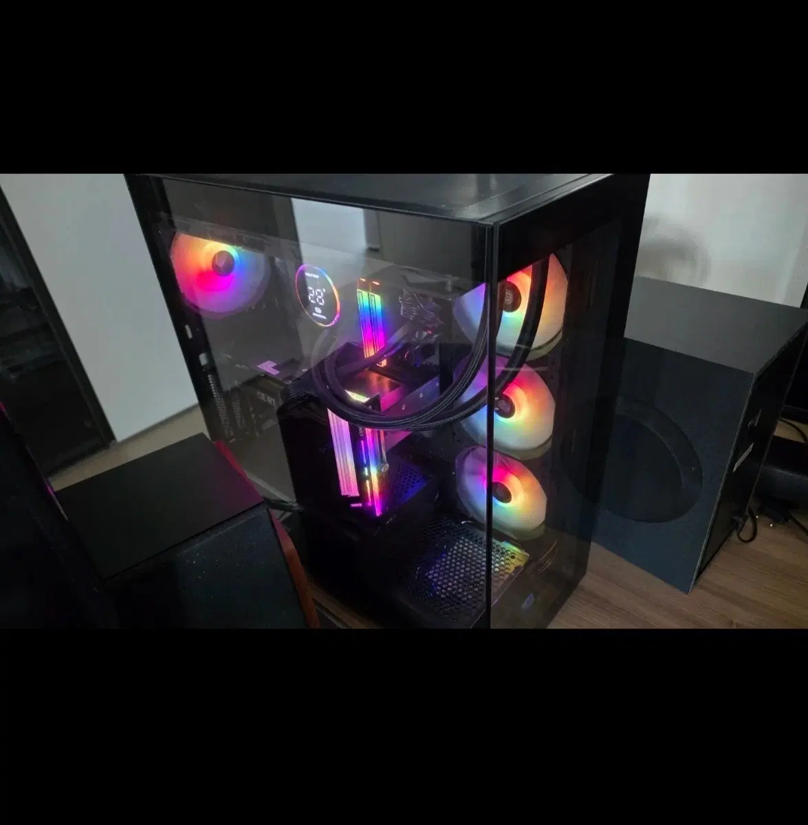 인텔 i7-14700KF RTX 4070 SUPER 게이밍 PC