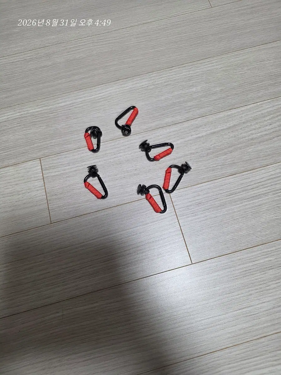 지비츠 카라비너 블랙 레드 포인트
