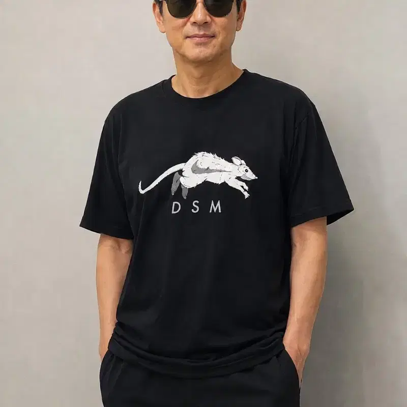 나이키 DSM 들쥐 면라운드티 택L