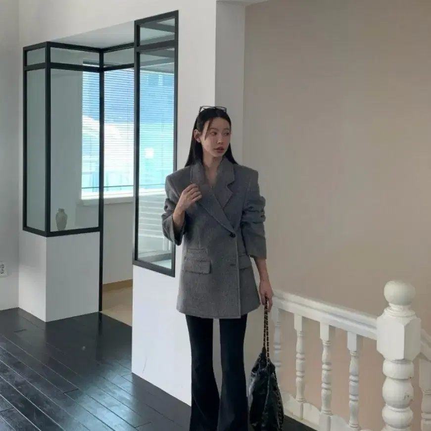 레브시티 언발울자켓 먹색 새상품 (마지가격내림)
