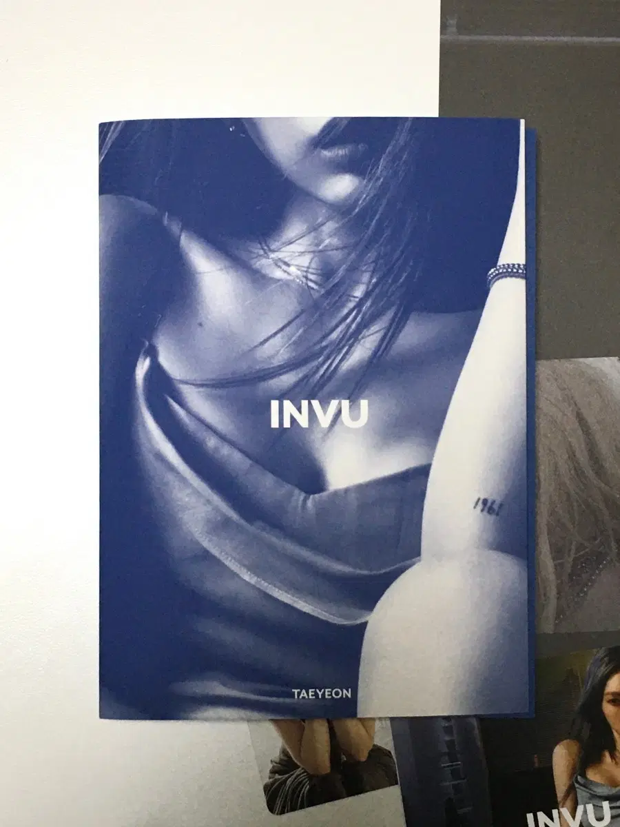 태연 INVU [정규 3집] [BLUE VER.]