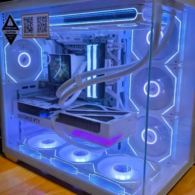 라이젠 9800x3d rtx5070ti 컴퓨터 본체
