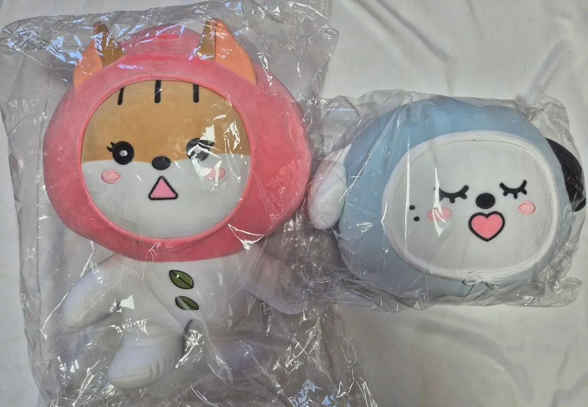 Stayc (Mega Sebong + Jang Ppeonppeon Warmer Cushion) We:C Doll sealed