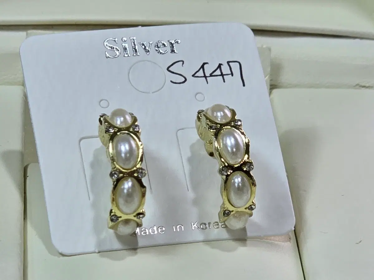 진주 큐빅 귀걸이 2센치