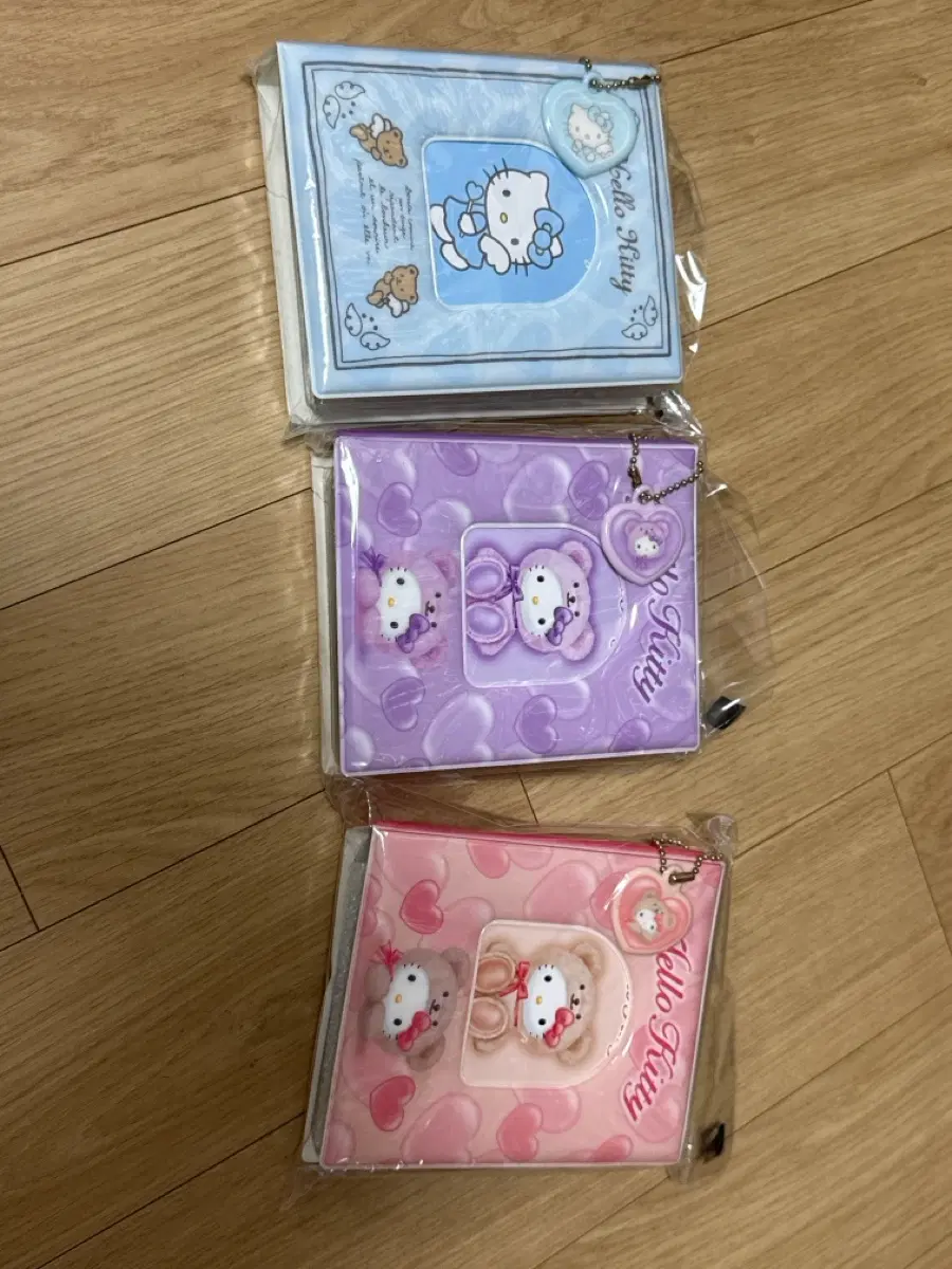 헬로키티 콜렉트북