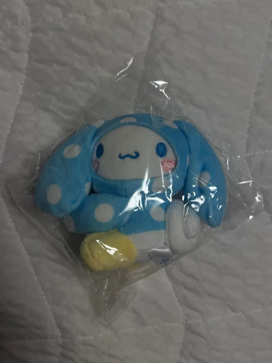 토리든 세럼 시나모롤 인형 미개봉