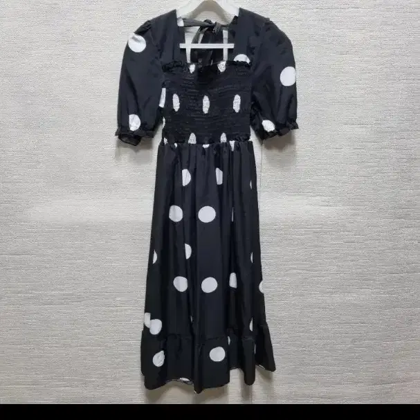 w020 도트 스퀘어넥 롱 원피스