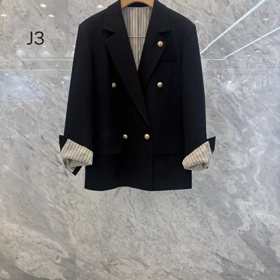 js뉴욕스타일신상 안감 스트라이프 배색 금장 더블 오버핏 자켓j3