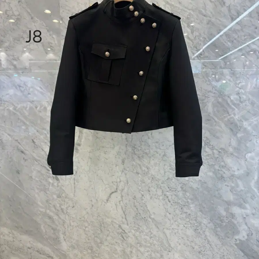 js뉴욕스타일신상 하이넥 견장 사선 금장 오버핏 숏자켓j8