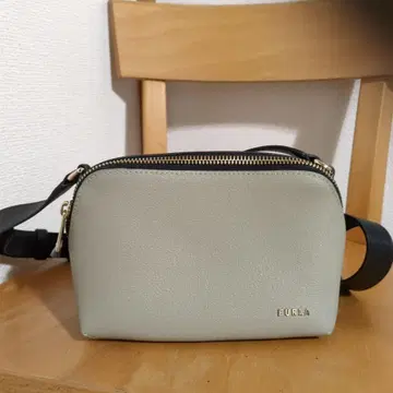 미사용 새상품 FURLA 바이컬러 숄더백