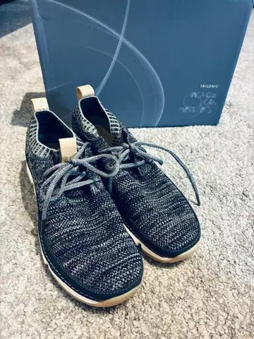 [새상품] Clarks 클락스 Tri Native 스니커즈 23cm