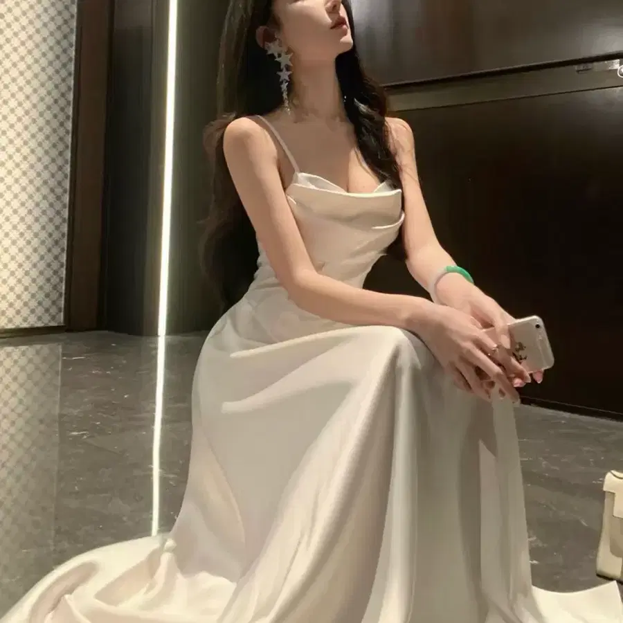 새틴 실크 드레스