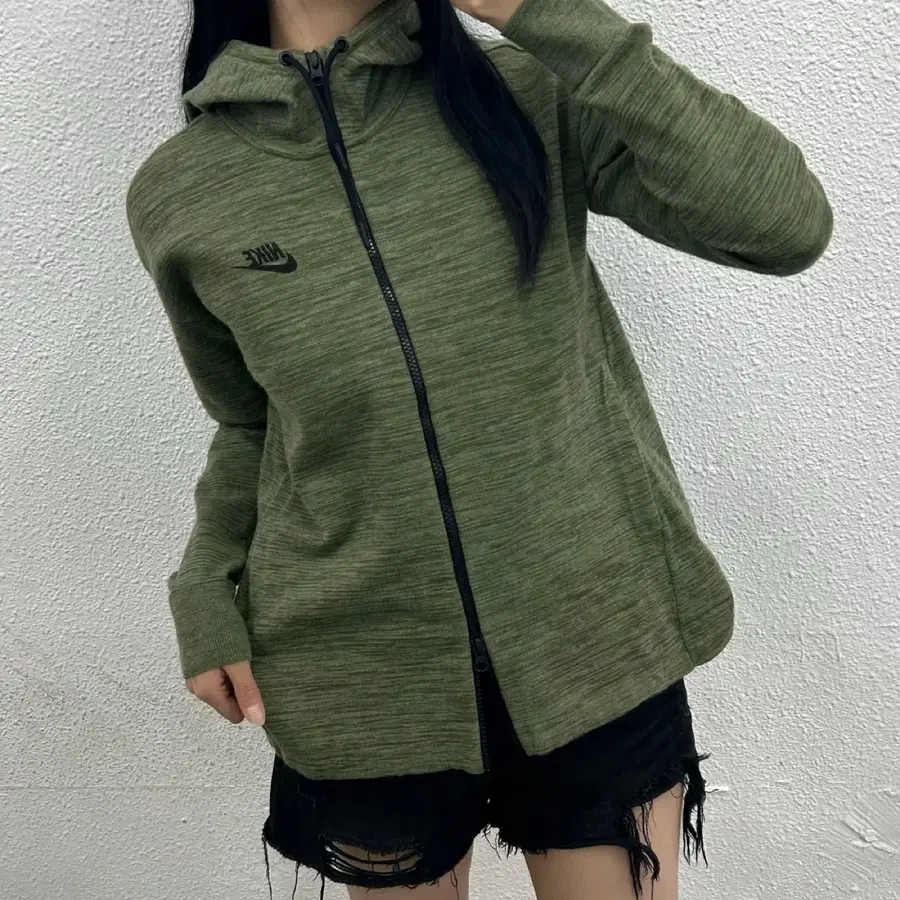 나이키 블랙로고 투웨이 말차맛 후드집업 S