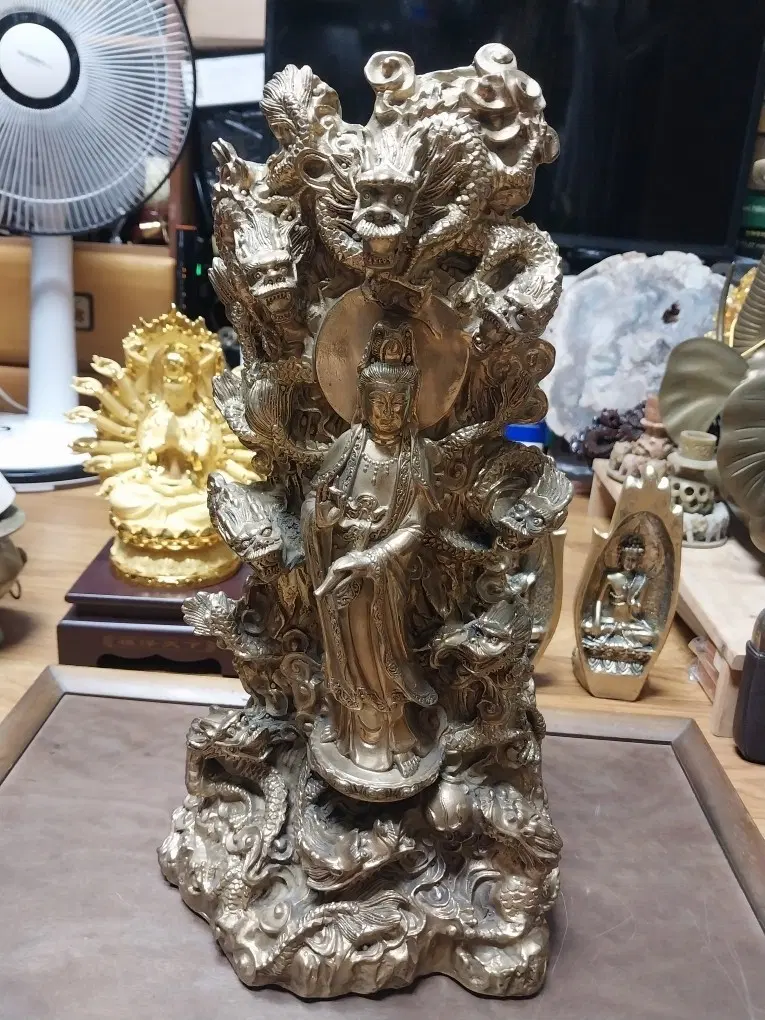 청동 9용 문수보살 입상(높이ㅡ48cm)