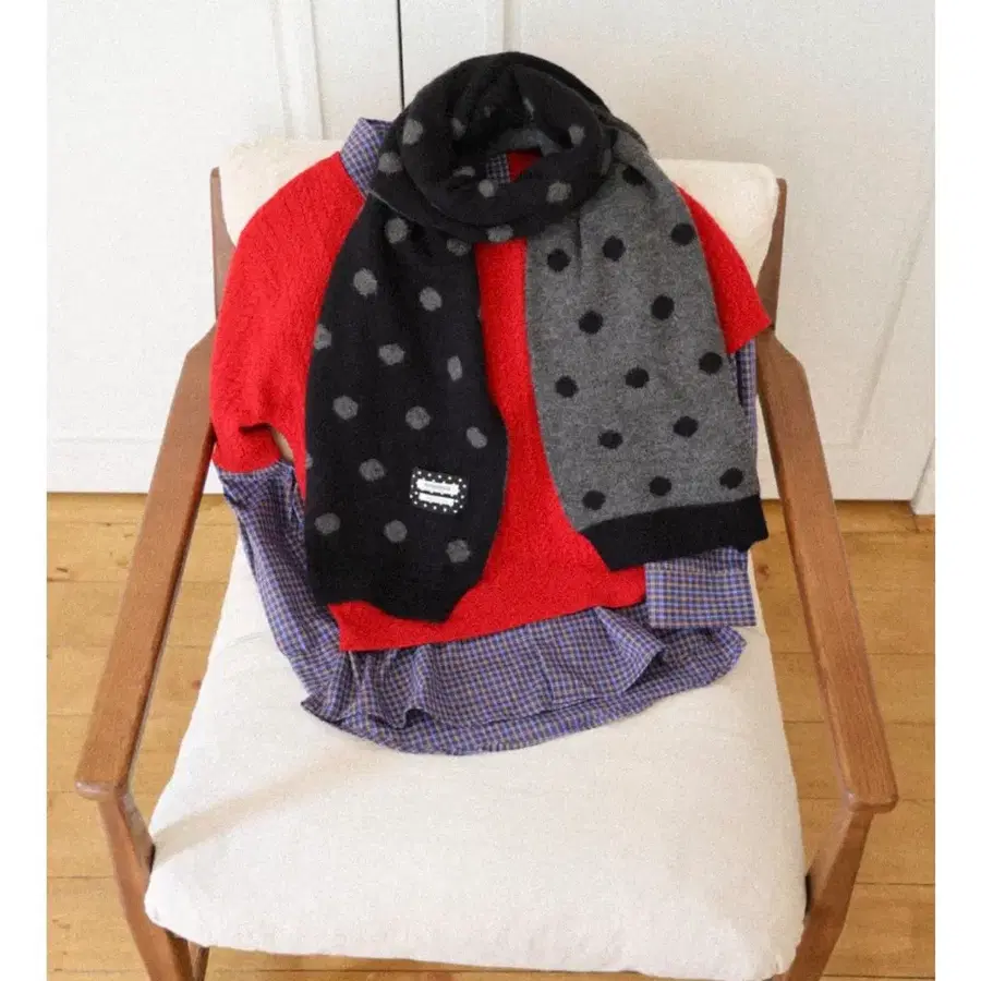 래니래니 니트 머플러 DOT KNIT MUFFLER 목도리