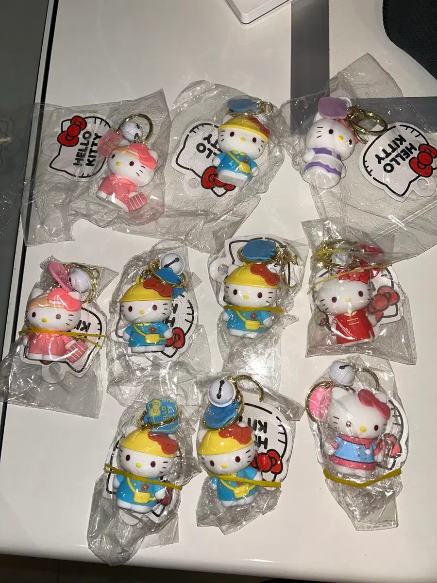초신상 헬로키티 키링