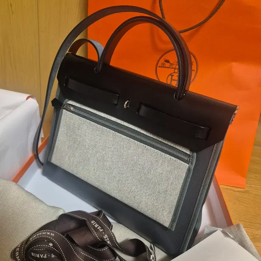 에르메스 에르백31G각인 코팅 베르망그로브/누아/에크로 사진 2