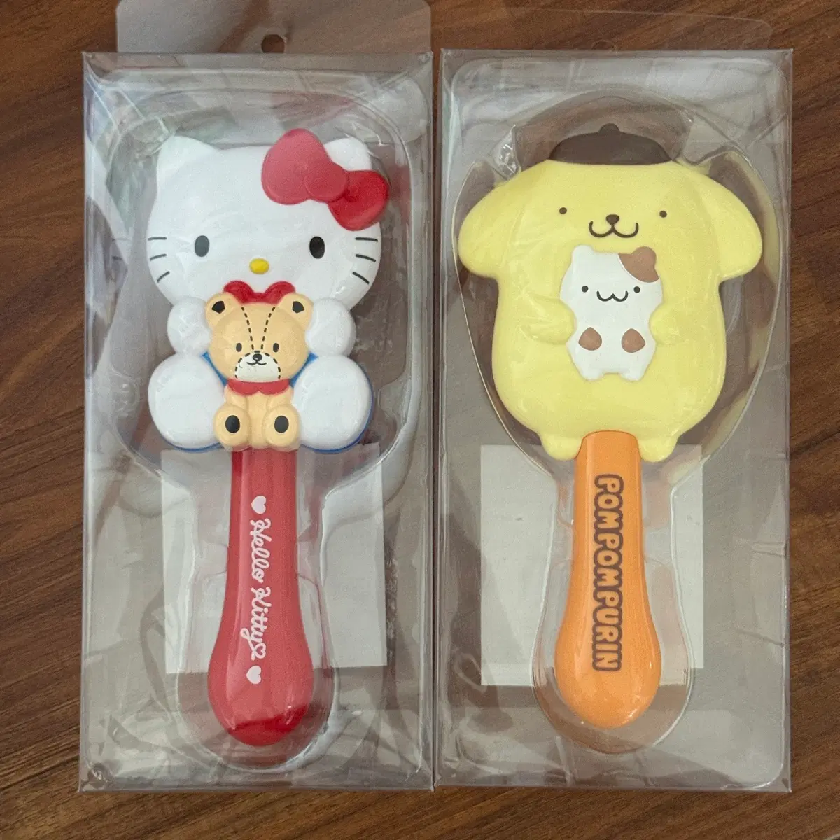 산리오 헬로키티 폼폼푸린 항교동 포차코 브러쉬 빗