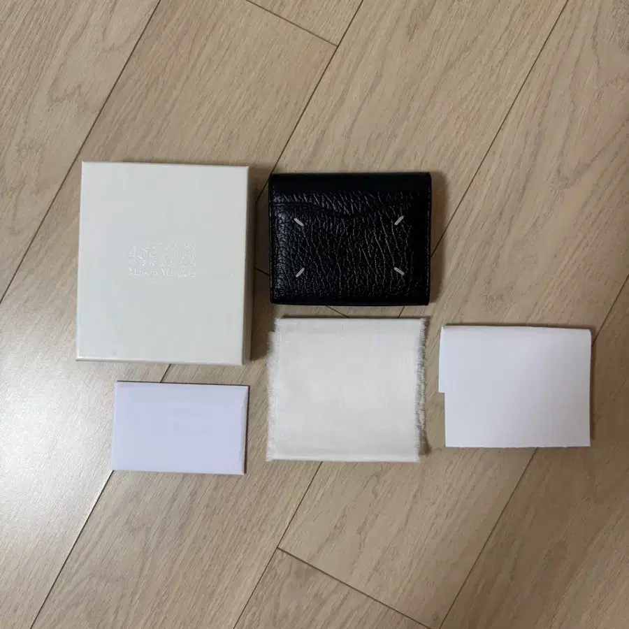 메종마르지엘라 트라이폴드 반지갑