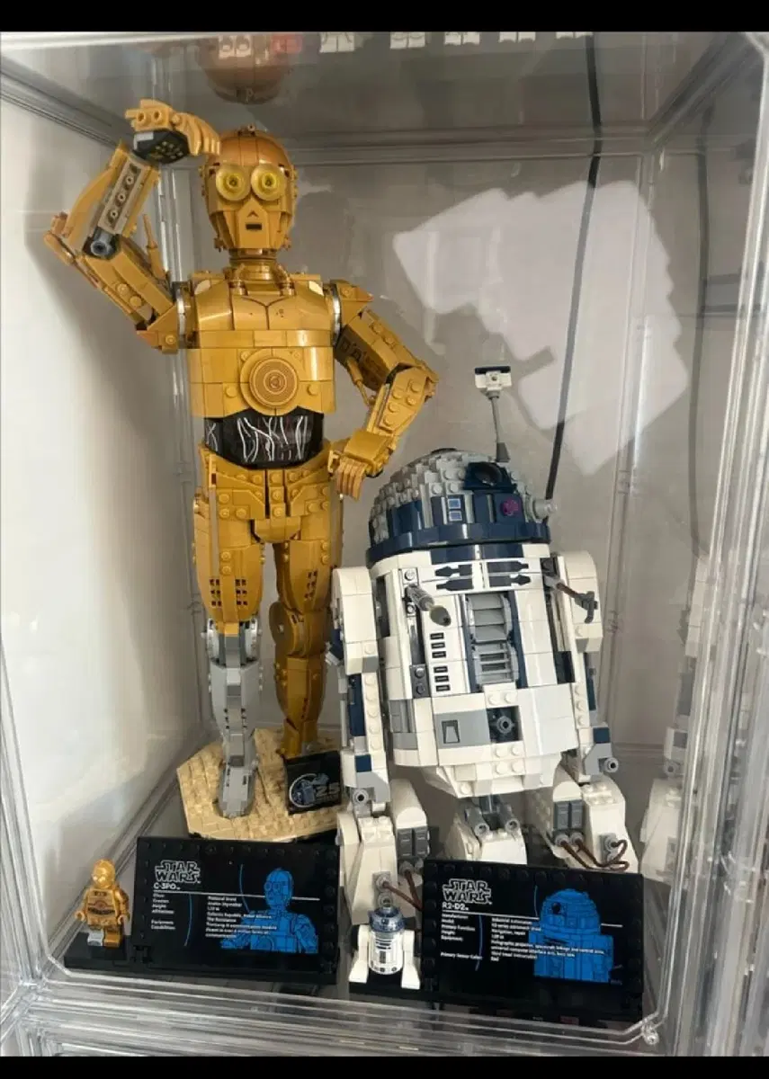 75398 C3PO, 75379 R2D2 완성품 판매