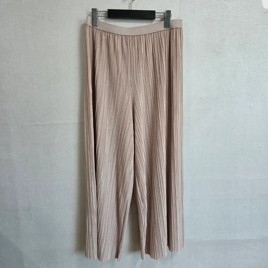 여성 베이지 플리츠 주름 와이드 팬츠 L JJ3770