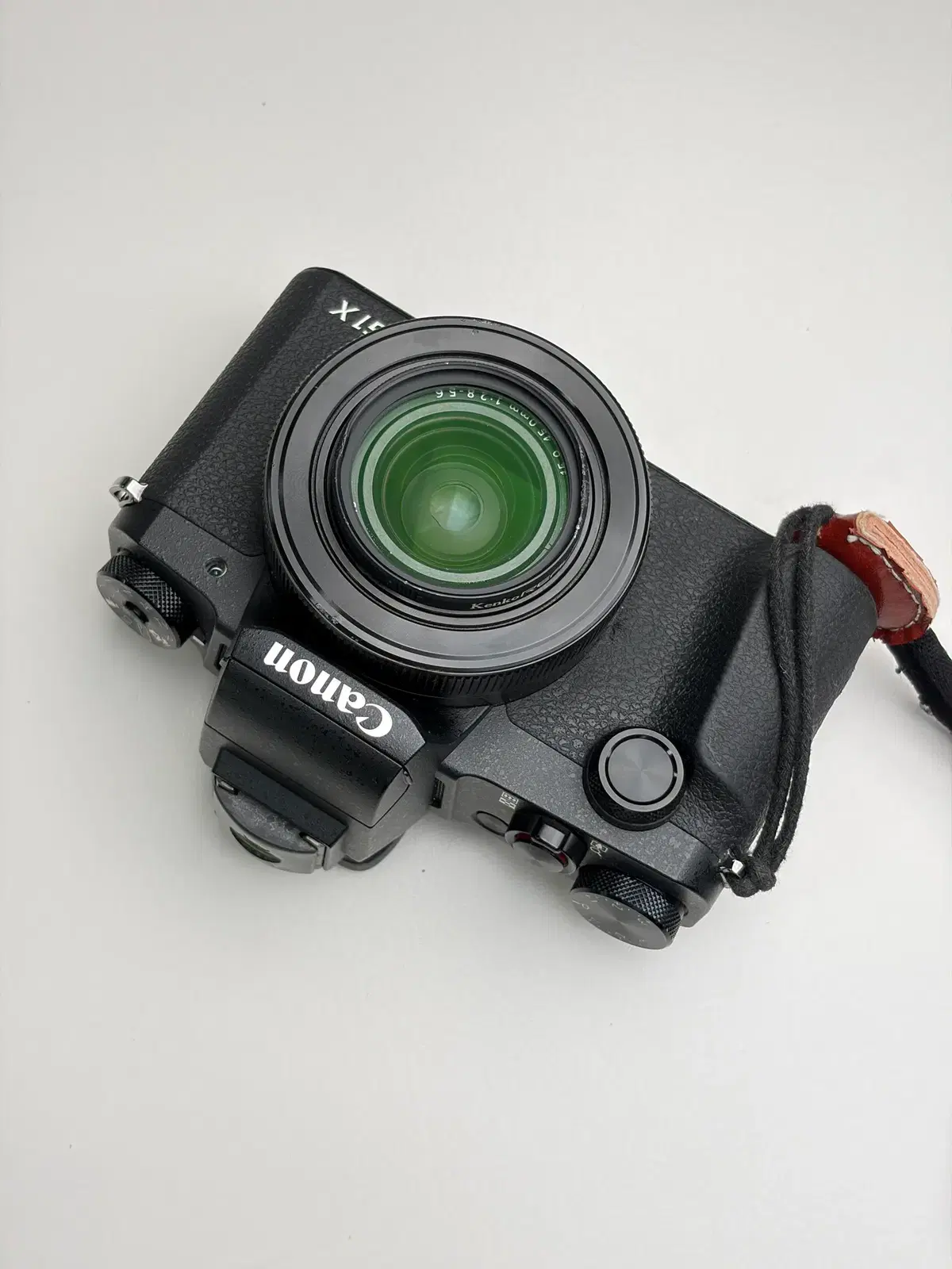 캐논 G1X mark3, 후지필름 X100V, 라이카Q 퍼플, R50V