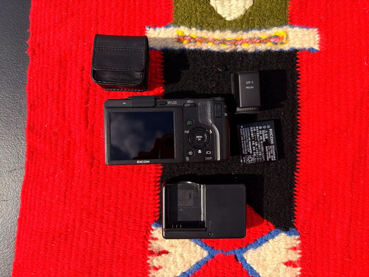 리코 Ricoh GX200 풀박스 + VF-1 / 셔터 1,180컷 / 한국판