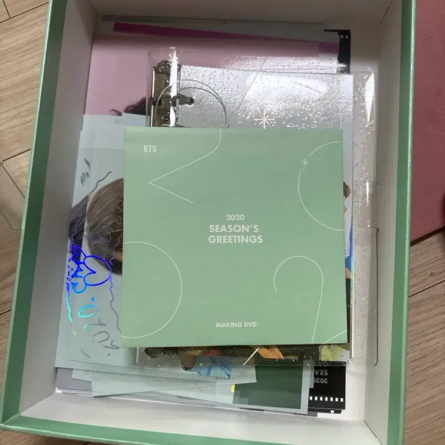 2020 방탄 시즌그리팅입니다